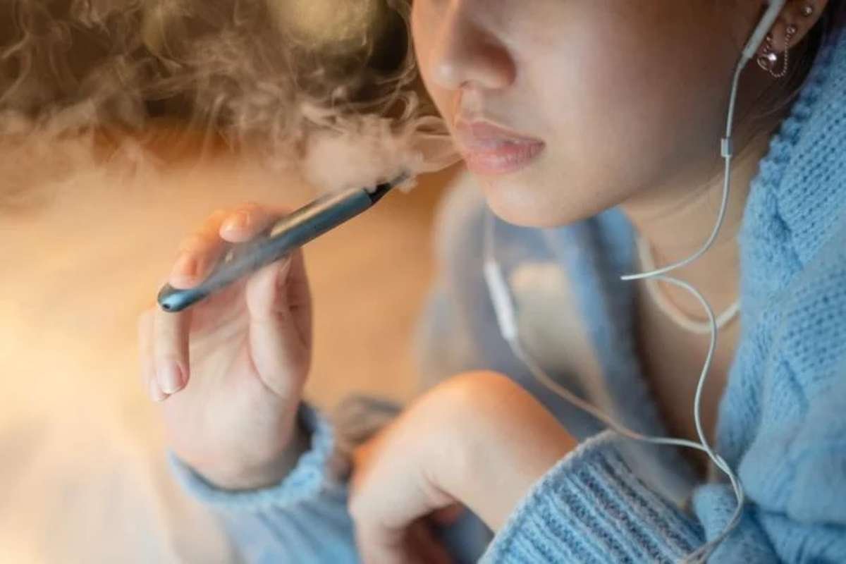 Vaping Found to Affect Blood Vessels and Oxygen Levels, Study Shows