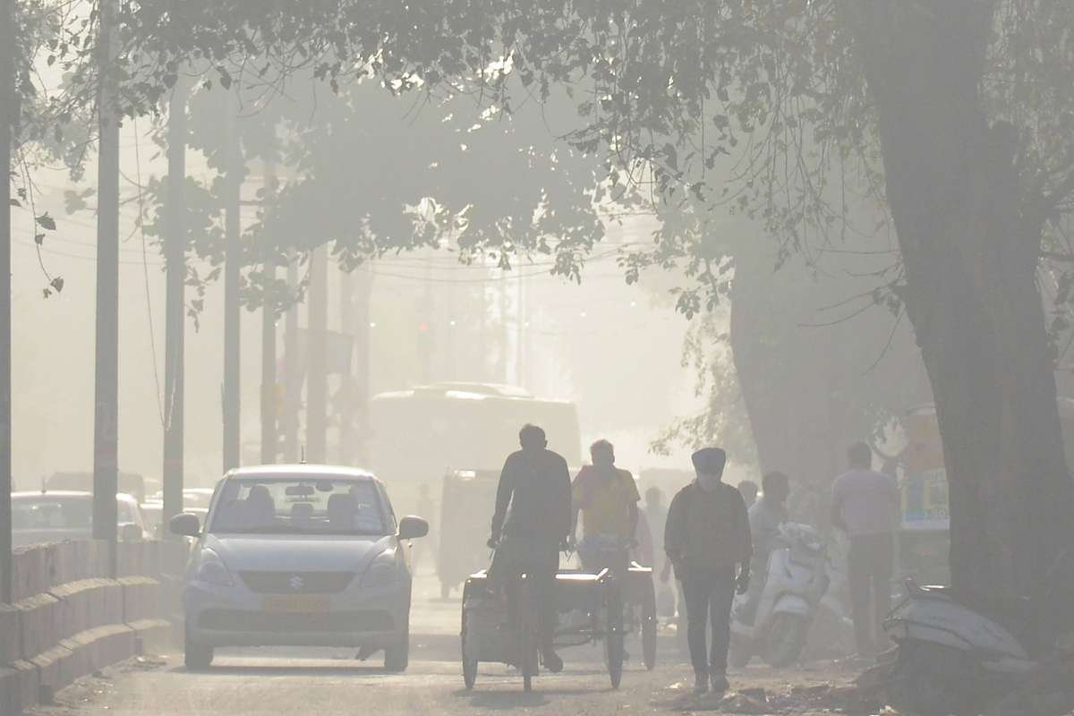 Air Pollution Linked to Dementia Risk: Landmark Cambridge Study Warns of Global Brain Health Crisis