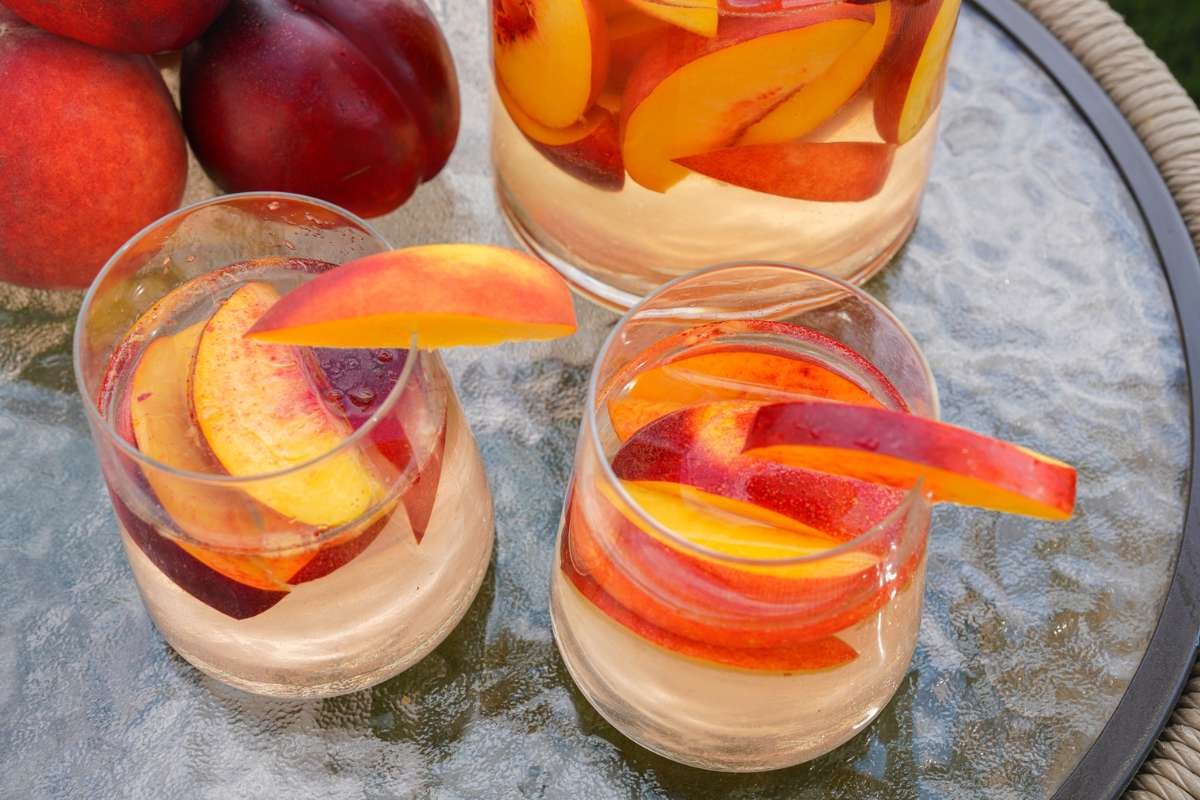 8 Health Benefits of Nectarines that You Should Know | Healthcare 360 Magazine
