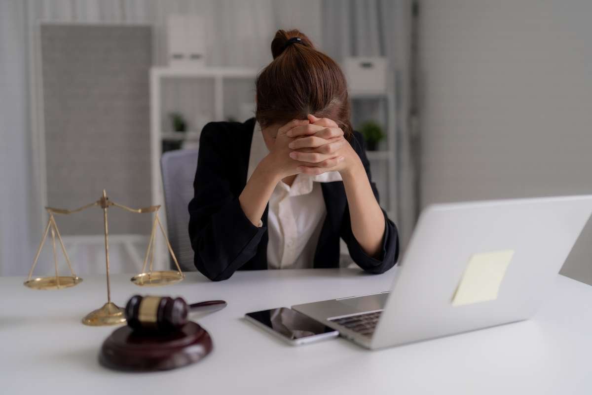 Warning Signs of a Heart Attack for Women: Symptoms You Should Never Ignore | Healthcare 360 Magazine