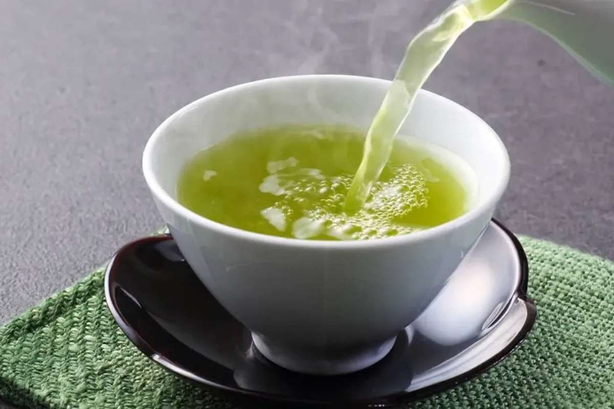 10 Healthy Drinks You Should Be Drinking Every Day | Healthcare 360 Magazine