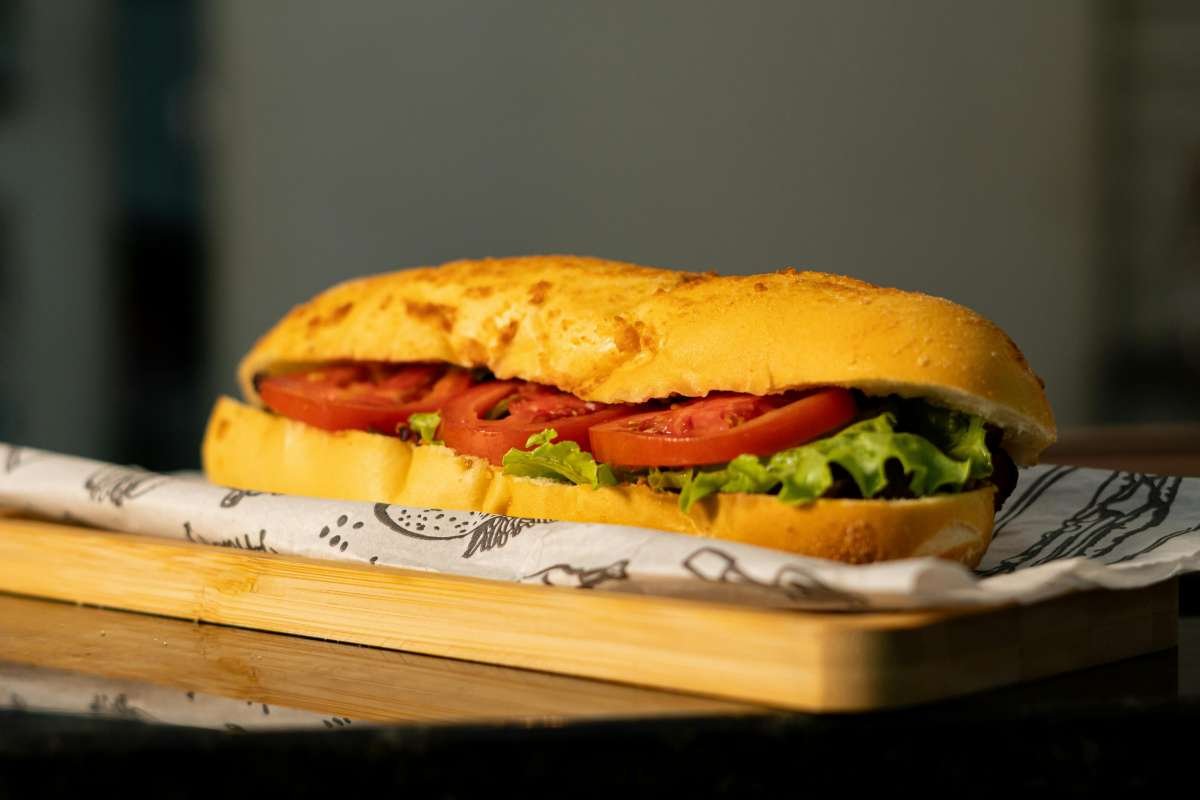 High-Protein Fast Foods: Healthy Picks for Busy Days | Healthcare 360 Magazine