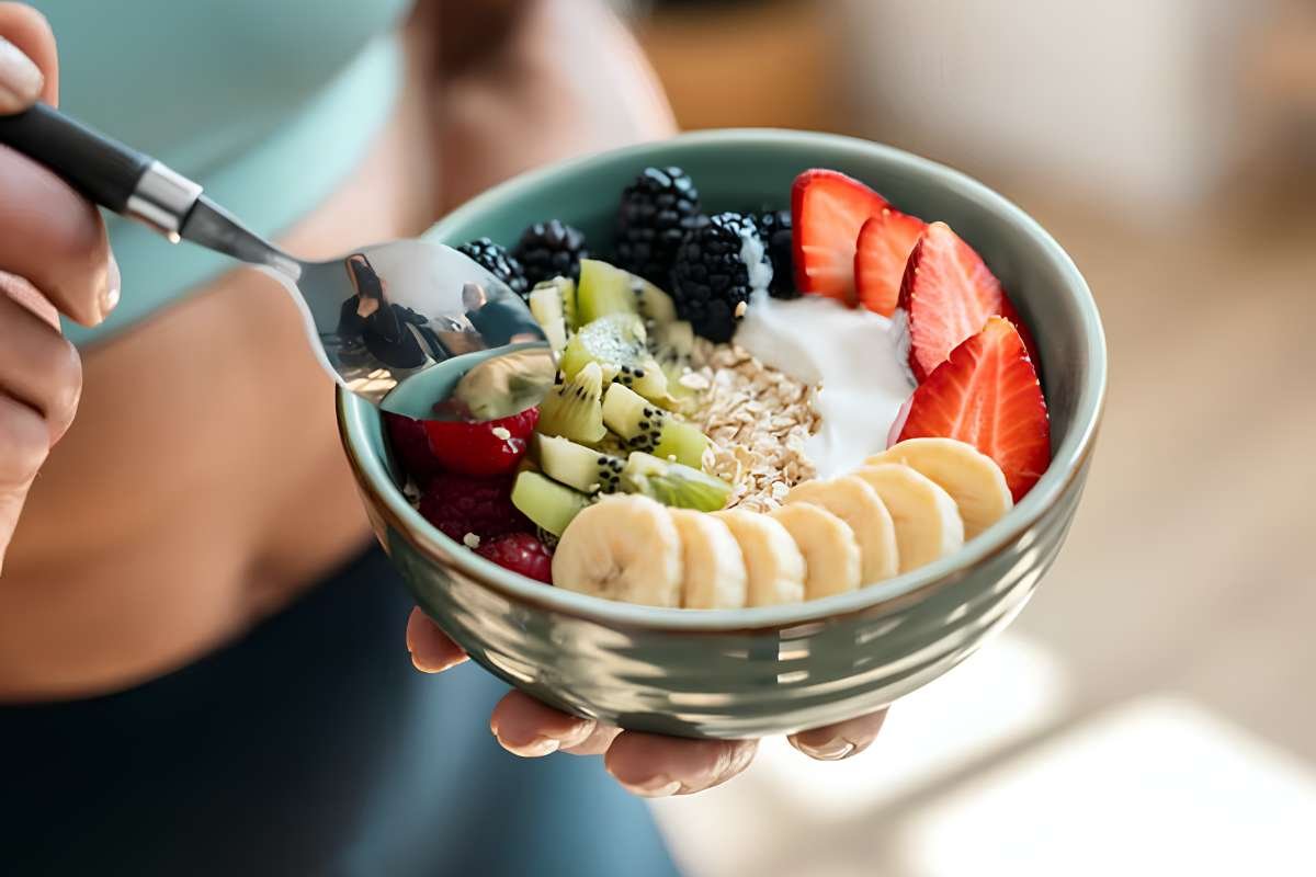 Eating but Feeling Bloated? Explore Ways to Reduce Bloating and Get Relief | Healthcare 360 Magazine